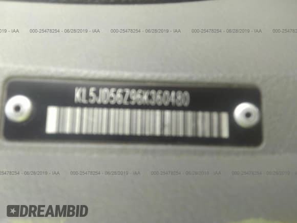 ✅ 2006 Suzuki Forenza • VIN: KL5JD56Z96K360480 • Lot: 25478254. Wystawiony na IAAI z przebiegiem 227 745 mil. Bezpłatny archiwum sprzedaży aukcyjnych z USA i szczegółowy raport historii pojazdu na DreamBid. Zdjęcie 9.