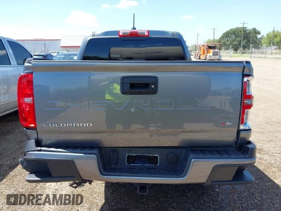 ✅ 2022 Chevrolet Colorado 2WD LT • VIN: 1GCGSCEN2N1319741 • Lot: 43089817. Listed on IAAI with 19,870 mi. Free auction sales archive from the USA and detailed vehicle history report at DreamBid. Image 17.