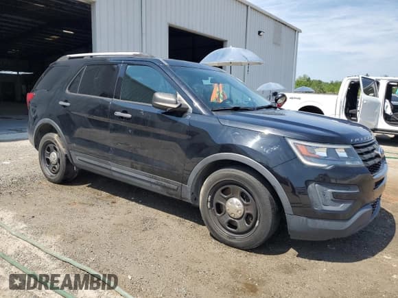 ✅ 2018 Ford Police Interceptor Utility • VIN: 1FM5K8AT0JGC74729 • Лот: 57815445. Опубликован ранее на Copart с пробегом 148 226 миль. Бесплатный доступ к архиву аукционных продаж из США и подробный отчёт об истории автомобиля на DreamBid. Изображение 4.