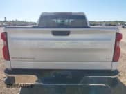 ✅ 2019 Chevrolet Silverado 1500 LT • VIN: 3GCPWCED3KG184679 • Lot: 43575622. Wystawiony na IAAI z przebiegiem 113 897 mil. Bezpłatny archiwum sprzedaży aukcyjnych z USA i szczegółowy raport historii pojazdu na DreamBid. Zdjęcie 16.