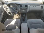 ✅ 2002 Honda Accord LX • VIN: 1HGCG55422A065867 • Lot: 75546674. Wystawiony na Copart z przebiegiem 200 978 mil. Bezpłatny archiwum sprzedaży aukcyjnych z USA i szczegółowy raport historii pojazdu na DreamBid. Zdjęcie 8.