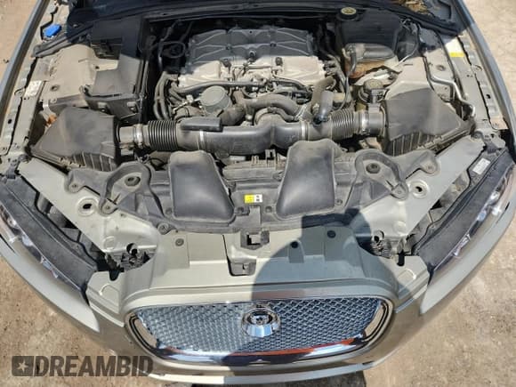 ✅ 2013 Jaguar XF RWD • VIN: SAJWA0E79D8S95654 • Lot: 64668775. Listed on Copart with 148,413 mi. Free auction sales archive from the USA and detailed vehicle history report at DreamBid. Image 11.