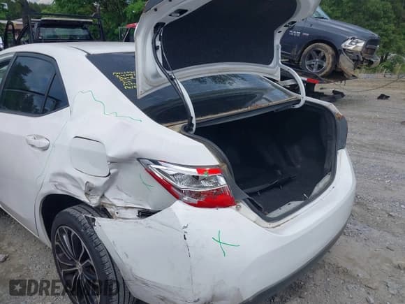 ✅ 2016 Toyota Corolla L • VIN: 2T1BURHE2GC481998 • Lot: 42255430. Wystawiony na IAAI z przebiegiem 71 982 mil. Bezpłatny archiwum sprzedaży aukcyjnych z USA i szczegółowy raport historii pojazdu na DreamBid. Zdjęcie 6.