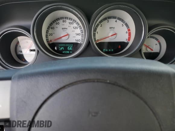 ✅ 2009 Dodge Challenger R/T • VIN: 2B3LJ54T19H603951 • Lot: 87431324. Wystawiony na Copart z przebiegiem 47 298 mil. Bezpłatny archiwum sprzedaży aukcyjnych z USA i szczegółowy raport historii pojazdu na DreamBid. Zdjęcie 9.