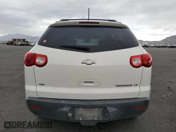 ✅ 2011 Chevrolet Traverse LS • VIN: 1GNKVEED0BJ250118 • Lot: 85908935. Wystawiony na Copart z przebiegiem 241 244 mil. Bezpłatny archiwum sprzedaży aukcyjnych z USA i szczegółowy raport historii pojazdu na DreamBid. Zdjęcie 6.