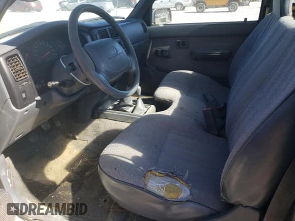 ✅ 1997 Toyota Tacoma • VIN: 4TAPM62N1VZ252224 • Лот: 74822054. Опубликован ранее на Copart с пробегом 177 859 миль. Бесплатный доступ к архиву аукционных продаж из США и подробный отчёт об истории автомобиля на DreamBid. Изображение 7.