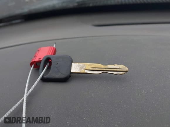 ✅ 1997 Ford F-150 • VIN: 1FTDX1721VNB31166 • Lot: 42616180. Listed on IAAI with 182,452 mi. Free auction sales archive from the USA and detailed vehicle history report at DreamBid. Image 11.