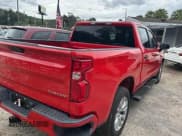 ✅ 2020 Chevrolet Silverado 1500 Custom • VIN: 3GCPWBEK8LG427185 • Lot: 73388554. Wystawiony na Copart z przebiegiem 81 907 mil. Bezpłatny archiwum sprzedaży aukcyjnych z USA i szczegółowy raport historii pojazdu na DreamBid. Zdjęcie 4.