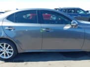 ✅ 2012 Lexus IS 350 • VIN: JTHCE5C2XC5002952 • Lot: 41670617. Wystawiony na IAAI z przebiegiem 144 002 mil. Bezpłatny archiwum sprzedaży aukcyjnych z USA i szczegółowy raport historii pojazdu na DreamBid. Zdjęcie 14.