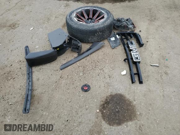 ✅ 2009 GMC Sierra 1500 • VIN: 3GTEK33259G158583 • Lot: 71772764. Wystawiony na Copart z przebiegiem 187 212 mil. Bezpłatny archiwum sprzedaży aukcyjnych z USA i szczegółowy raport historii pojazdu na DreamBid. Zdjęcie 12.