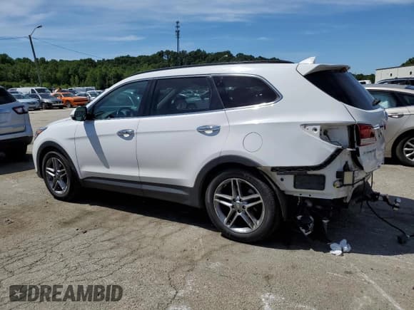 ✅ 2018 Hyundai Santa Fe SE Ultimate • VIN: KM8SRDHF0JU265697 • Лот: 60266514. Опубликован ранее на Copart с пробегом 108 927 миль. Бесплатный доступ к архиву аукционных продаж из США и подробный отчёт об истории автомобиля на DreamBid. Изображение 2.