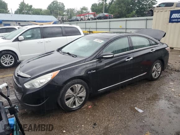 ✅ 2013 Hyundai Sonata Limited • VIN: KMHEC4A4XDA072907 • Lot: 57082954. Listed on Copart with 186,990 mi. Free auction sales archive from the USA and detailed vehicle history report at DreamBid. Image 1.