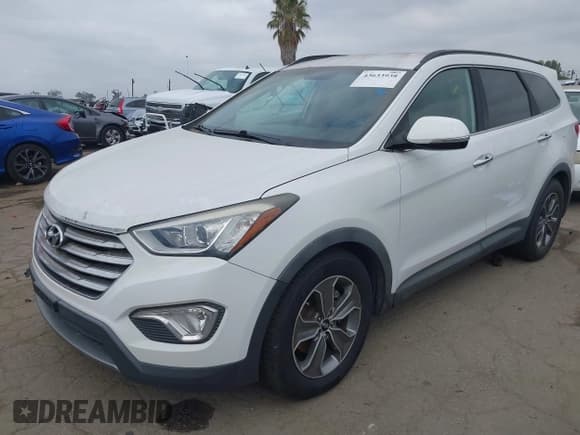 ✅ 2014 Hyundai Santa Fe GLS • VIN: KM8SN4HF7EU057012 • Lot: 43633938. Wystawiony na IAAI z przebiegiem 157 673 mil. Bezpłatny archiwum sprzedaży aukcyjnych z USA i szczegółowy raport historii pojazdu na DreamBid. Zdjęcie 2.