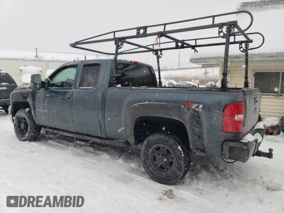 ✅ 2007 Chevrolet Silverado 2500HD Work Truck • VIN: 1GCHK29K27E599610 • Лот: 87876125. Опубликован ранее на Copart с пробегом 186 071 миль. Бесплатный доступ к архиву аукционных продаж из США и подробный отчёт об истории автомобиля на DreamBid. Изображение 2.