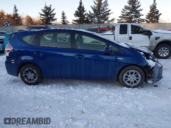 ✅ 2017 Toyota Prius Three • VIN: JTDZN3EU0HJ068102 • Lot: 43834790. Listed on IAAI with 146,469 mi. Free auction sales archive from the USA and detailed vehicle history report at DreamBid. Image 13.