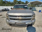 ✅ 2011 Chevrolet Silverado 1500 1HY • VIN: 3GCUCUEJ1BG145757 • Lot: 81233305. Listed on Copart with 260,896 mi. Free auction sales archive from the USA and detailed vehicle history report at DreamBid. Image 5.