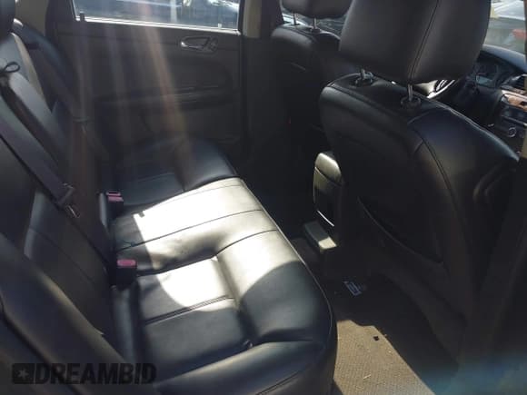 ✅ 2014 Chevrolet Impala LTZ • VIN: 2G1WC5E31E1100419 • Lot: 42353269. Listed on IAAI with 114,499 mi. Free auction sales archive from the USA and detailed vehicle history report at DreamBid. Image 8.