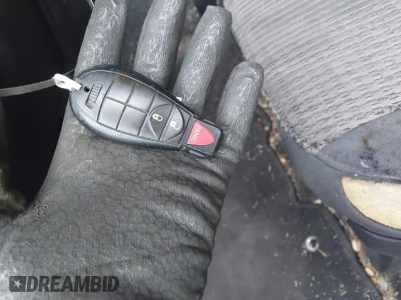 ✅ 2012 Ram 1500 Tradesman • VIN: 1C6RD6KP9CS242536 • Лот: 41857747. Опубликован ранее на IAAI с пробегом 325 525 миль. Бесплатный доступ к архиву аукционных продаж из США и подробный отчёт об истории автомобиля на DreamBid. Изображение 11.