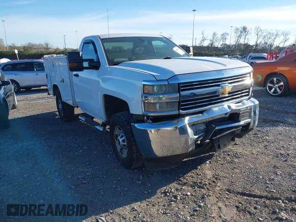 ✅ 2015 Chevrolet Silverado 2500HD Work Truck • VIN: 1GB0KUEG2FZ524038 • Лот: 43665724. Опубликован ранее на IAAI с пробегом 246 499 миль. Бесплатный доступ к архиву аукционных продаж из США и подробный отчёт об истории автомобиля на DreamBid. Изображение 1.