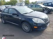 ✅ 2010 Suzuki Kizashi • VIN: JS2RE9A57A6101001 • Лот: 43185942. Опубликован ранее на IAAI с пробегом 337 312 миль. Бесплатный доступ к архиву аукционных продаж из США и подробный отчёт об истории автомобиля на DreamBid. Изображение 1.