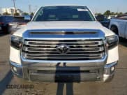 ✅ 2020 Toyota Tundra Limited • VIN: 5TFHY5F16LX917738 • Lot: 71126665. Wystawiony na Copart z przebiegiem 88 036 mil. Bezpłatny archiwum sprzedaży aukcyjnych z USA i szczegółowy raport historii pojazdu na DreamBid. Zdjęcie 5.