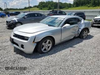 2012 Chevrolet Camaro 1LT z VIN 2G1FB1E33C9210415, wystawiony jako Copart lot #62418215 z przebiegiem 120 195 mil mil oraz Szkoda całkowita • Salvage title. Historia ofert i sprzedaży dostępna na DreamBid. Obrazek 1.