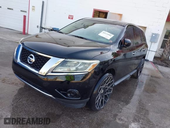 ✅ 2014 Nissan Pathfinder Platinum • VIN: 5N1AR2MN4EC605250 • Lot: 42273504. Listed on IAAI with 178,817 mi. Free auction sales archive from the USA and detailed vehicle history report at DreamBid. Image 2.