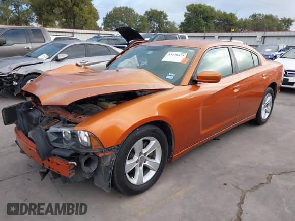 2011 Dodge Charger SE с VIN 2B3CL3CG9BH581934, выставлен на аукционе IAAI как лот 43278575 с пробегом 140 161 миль миль и . История ставок и продаж доступна на DreamBid. Изображение 2.