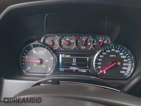 ✅ 2018 Chevrolet Silverado 2500HD LT • VIN: 1GC1KVEY4JF109909 • Lot: 40950620. Listed on IAAI with 265,894 mi. Free auction sales archive from the USA and detailed vehicle history report at DreamBid. Image 7.