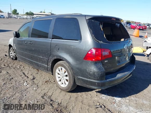 ✅ 2012 Volkswagen Routan SE • VIN: 2C4RVABG4CR354235 • Lot: 43358254. Listed on IAAI with Not provided. Free auction sales archive from the USA and detailed vehicle history report at DreamBid. Image 3.