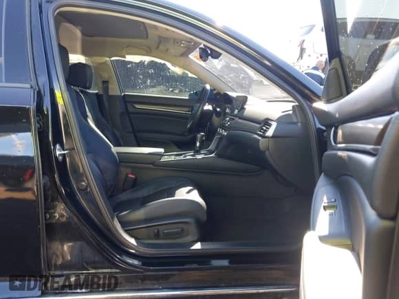 2018 Honda Accord EX-L с VIN 1HGCV1F69JA016968, выставлен на аукционе IAAI как лот 43483246 с пробегом 57 028 миль миль и . История ставок и продаж доступна на DreamBid. Изображение 5.