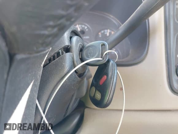 ✅ 2002 Chevrolet Silverado 2500HD LS • VIN: 1GCHC23U32F120105 • Лот: 43413786. Опубликован ранее на IAAI с пробегом 246 321 миль. Бесплатный доступ к архиву аукционных продаж из США и подробный отчёт об истории автомобиля на DreamBid. Изображение 11.