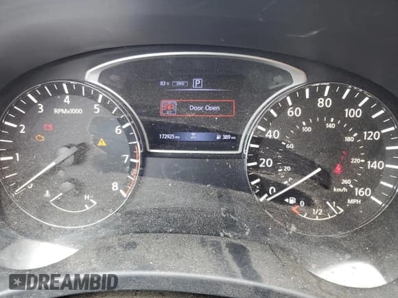 ✅ 2020 Nissan Pathfinder S • VIN: 5N1DR2AM9LC651324 • Lot: 60537905. Wystawiony na Copart z przebiegiem 172 925 mil. Bezpłatny archiwum sprzedaży aukcyjnych z USA i szczegółowy raport historii pojazdu na DreamBid. Zdjęcie 9.