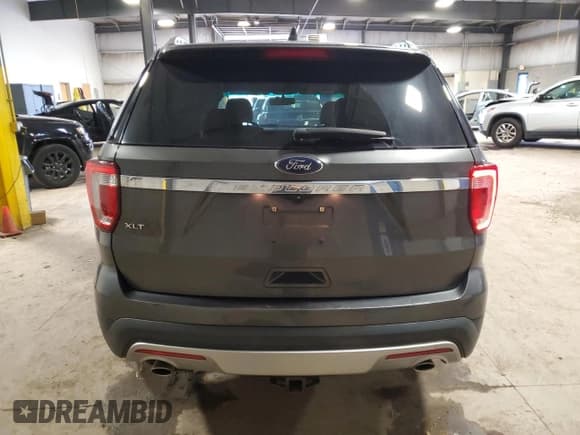 ✅ 2016 Ford Explorer XLT • VIN: 1FM5K7D80GGD00384 • Lot: 86824525. Wystawiony na Copart z przebiegiem 118 711 mil. Bezpłatny archiwum sprzedaży aukcyjnych z USA i szczegółowy raport historii pojazdu na DreamBid. Zdjęcie 6.