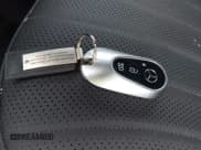 ✅ 2024 Mercedes-Benz EQS 450 • VIN: 4JGDM2EB5RA032862 • Lot: 40514380. Wystawiony na IAAI z przebiegiem Nie podano. Bezpłatny archiwum sprzedaży aukcyjnych z USA i szczegółowy raport historii pojazdu na DreamBid. Zdjęcie 11.