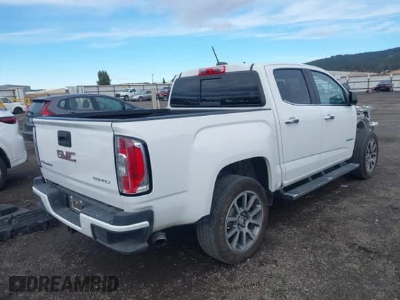 ✅ 2020 GMC Canyon 4WD Denali • VIN: 1GTG6EEN4L1218035 • Lot: 43421949. Listed on IAAI with 73,166 mi. Free auction sales archive from the USA and detailed vehicle history report at DreamBid. Image 4.