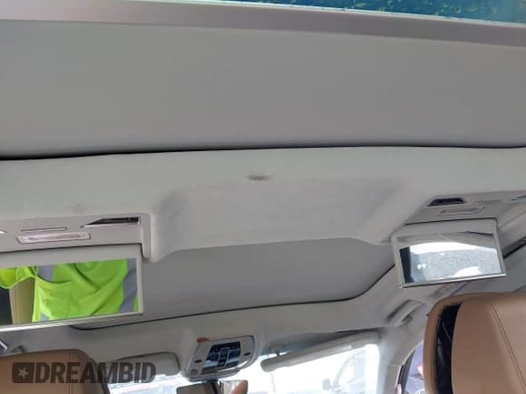 ✅ 2020 Audi S8 • VIN: WAU8SAF80LN014792 • Lot: 42086675. Wystawiony na IAAI z przebiegiem Nie podano. Bezpłatny archiwum sprzedaży aukcyjnych z USA i szczegółowy raport historii pojazdu na DreamBid. Zdjęcie 21.