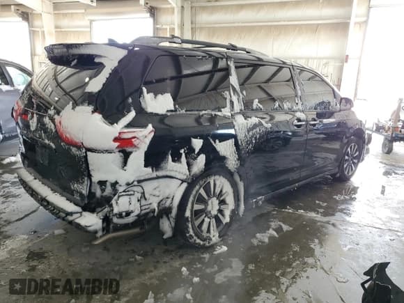 ✅ 2018 Toyota Sienna XLE • VIN: 5TDDZ3DC4JS193877 • Lot: 47871715. Listed on Copart with 100,859 mi. Free auction sales archive from the USA and detailed vehicle history report at DreamBid. Image 3.