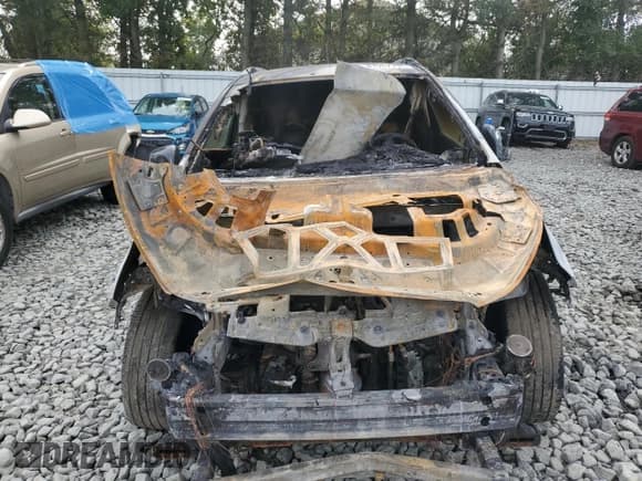 ✅ 2018 Buick Encore Preferred II • VIN: KL4CJBSB3JB525428 • Лот: 81957795. Опубликован ранее на Copart с пробегом Не указан. Бесплатный доступ к архиву аукционных продаж из США и подробный отчёт об истории автомобиля на DreamBid. Изображение 5.