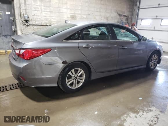 ✅ 2014 Hyundai Sonata GLS • VIN: 5NPEB4AC1EH822543 • Lot: 70720224. Listed on Copart with 151,353 mi. Free auction sales archive from the USA and detailed vehicle history report at DreamBid. Image 3.