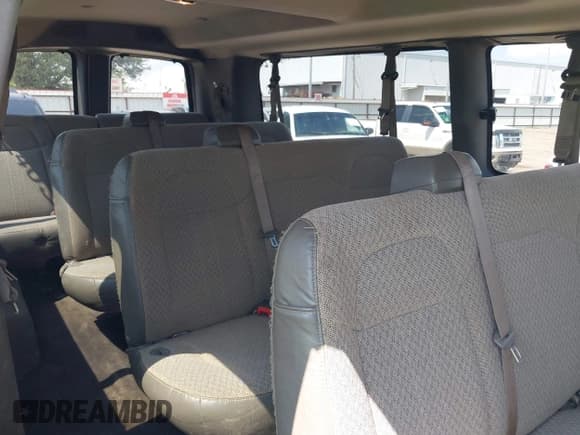 ✅ 2020 Chevrolet Express Passenger LT • VIN: 1GAZGPFG7L1228603 • Lot: 42917657. Listed on IAAI with 54,144 mi. Free auction sales archive from the USA and detailed vehicle history report at DreamBid. Image 7.