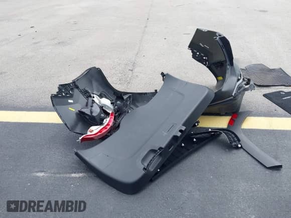 2024 Hyundai Tucson SEL with VIN 5NMJB3DEXRH326827, listed as a IAAI auction lot 43256044 with 31,334 mi miles and . Bid and sale history available at DreamBid. Image 12.