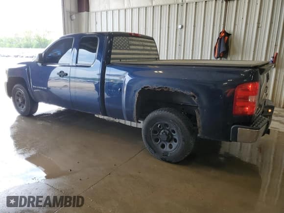 ✅ 2009 Chevrolet Silverado 1500 Work Truck • VIN: 1GCEC19029Z172741 • Lot: 60071215. Wystawiony na Copart z przebiegiem 158 732 mil. Bezpłatny archiwum sprzedaży aukcyjnych z USA i szczegółowy raport historii pojazdu na DreamBid. Zdjęcie 2.