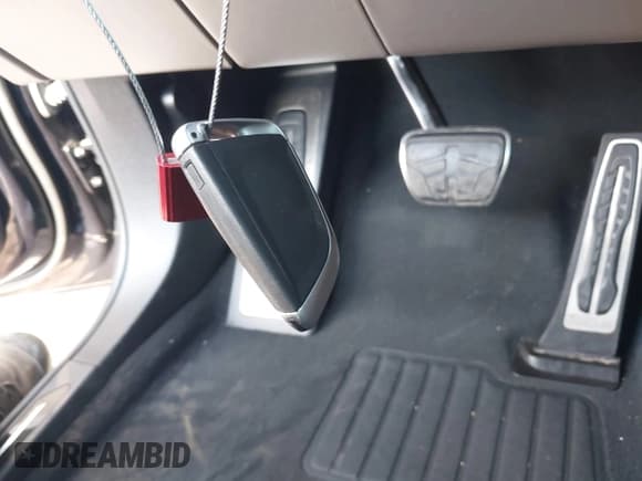 ✅ 2021 BMW X5 M • VIN: 5YMJU0C03M9F35078 • Лот: 43051182. Опубликован ранее на IAAI с пробегом 33 694 миль. Бесплатный доступ к архиву аукционных продаж из США и подробный отчёт об истории автомобиля на DreamBid. Изображение 11.