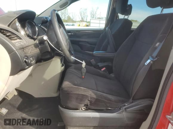 ✅ 2014 Dodge Grand Caravan SE • VIN: 2C4RDGBG2ER137792 • Lot: 86882745. Listed on Copart with 215,077 mi. Free auction sales archive from the USA and detailed vehicle history report at DreamBid. Image 7.