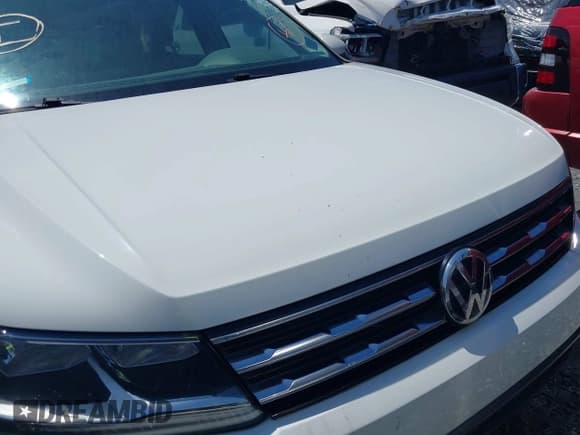 ✅ 2020 Volkswagen Tiguan S • VIN: 3VV1B7AX5LM010741 • Лот: 42030616. Опубликован ранее на IAAI с пробегом 104 533 миль. Бесплатный доступ к архиву аукционных продаж из США и подробный отчёт об истории автомобиля на DreamBid. Изображение 6.