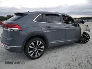 ✅ 2022 Volkswagen Atlas SEL Premium R-Line • VIN: 1V2FE2CA6NC216290 • Lot: 85011685. Wystawiony na Copart z przebiegiem Nie podano. Bezpłatny archiwum sprzedaży aukcyjnych z USA i szczegółowy raport historii pojazdu na DreamBid. Zdjęcie 3.