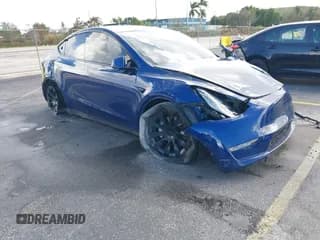 ✅ 2021 Tesla Model Y Standard Range • VIN: 5YJYGDED4MF112857 • Lot: 41134600. Listed on IAAI with Not provided. Free auction sales archive from the USA and detailed vehicle history report at DreamBid. Image 1.