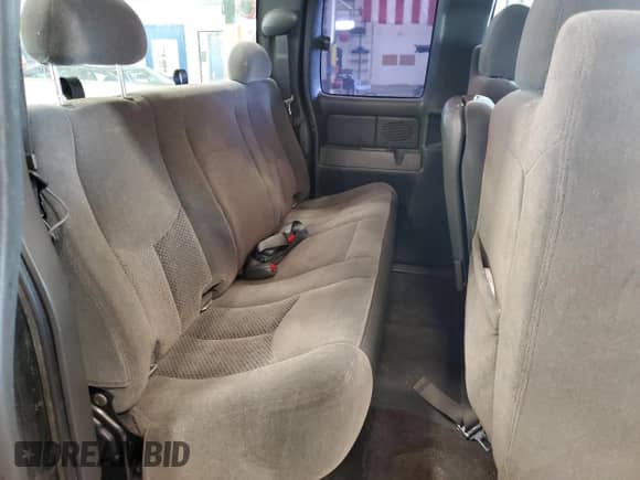 ✅ 2005 Chevrolet Silverado 1500 LS • VIN: 1GCEK19V55Z330708 • Lot: 55896355. Wystawiony na Copart z przebiegiem 186 270 mil mil. Skorzystaj z bezpłatnego archiwum sprzedaży aukcyjnych z USA i zobacz szczegółowy raport historii pojazdu na DreamBid. Zdjęcie 10.