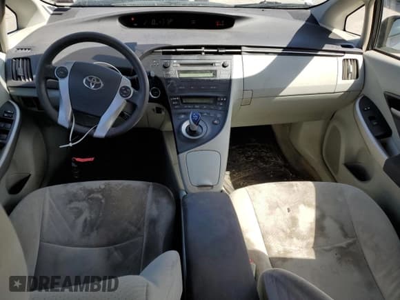 ✅ 2011 Toyota Prius I • VIN: JTDKN3DUXB1408821 • Lot: 51702425. Wystawiony na Copart z przebiegiem 234 255 mil. Bezpłatny archiwum sprzedaży aukcyjnych z USA i szczegółowy raport historii pojazdu na DreamBid. Zdjęcie 8.